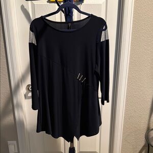 IC collection by Connie K Black elegant 3/4 Sleeve Blouse. Size XL